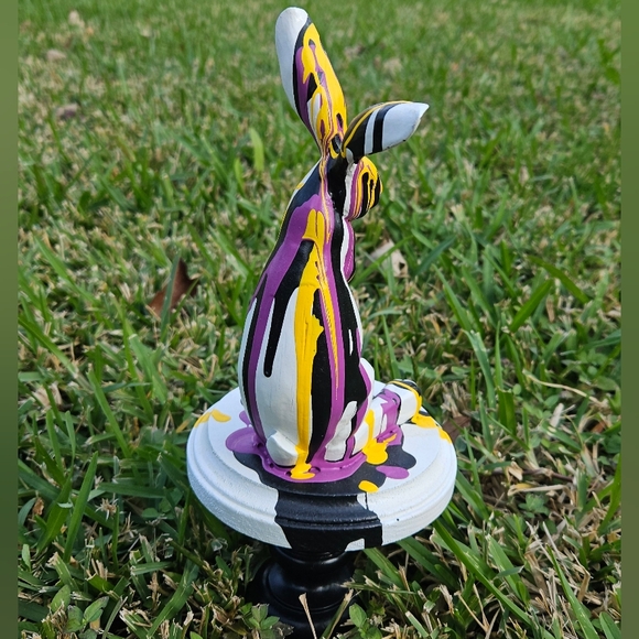Colorful Abstract Rabbit Figurine - Picture 7 of 10